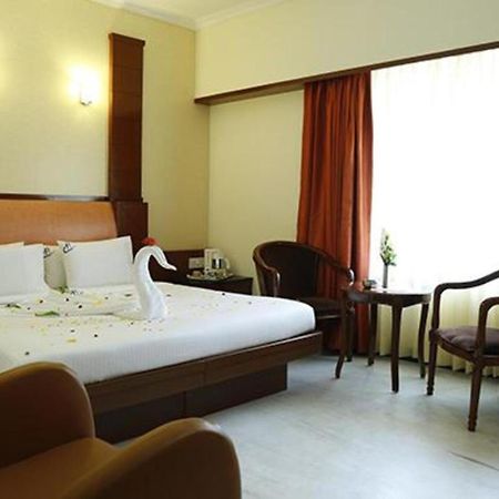 Fabhotel Prime Chennai Deluxe Exteriör bild