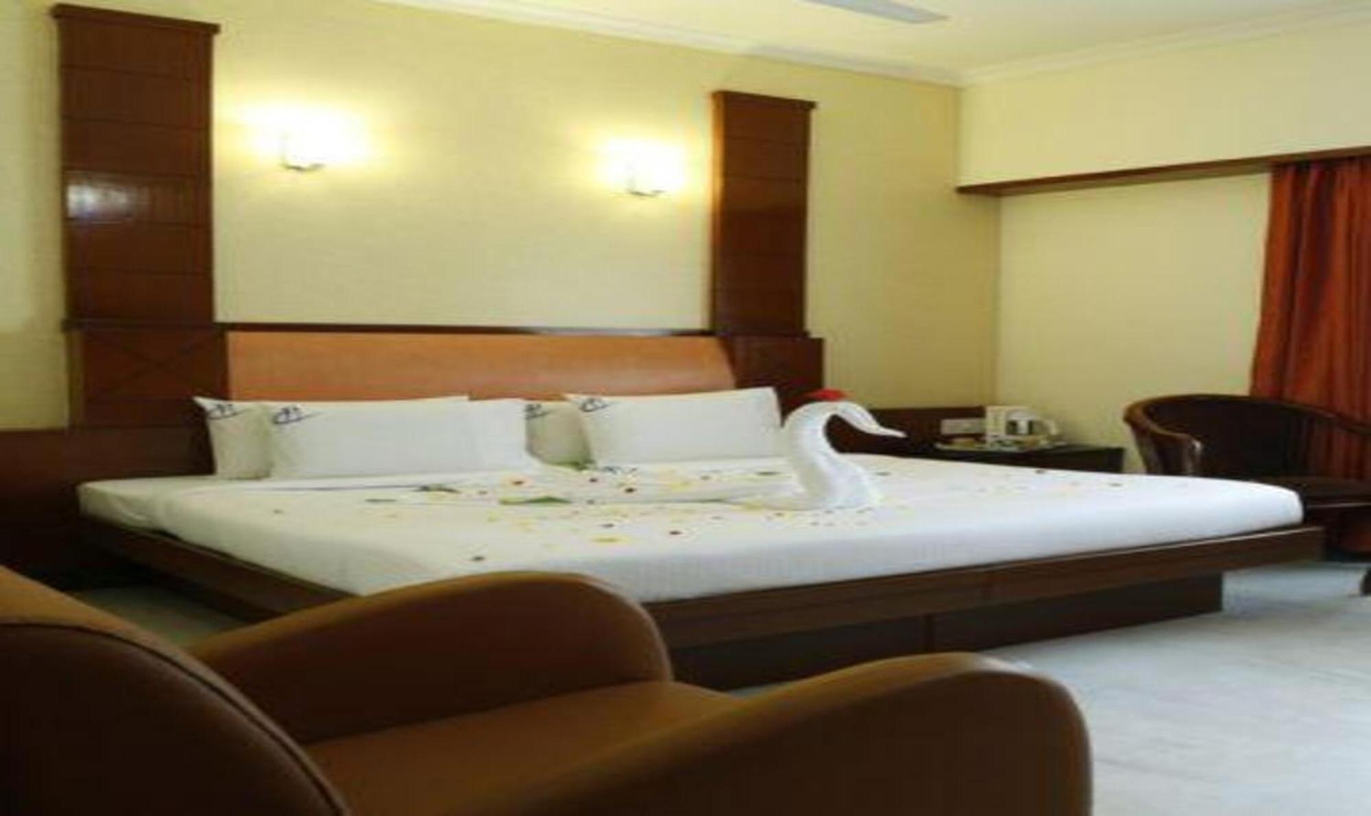 Fabhotel Prime Chennai Deluxe Exteriör bild