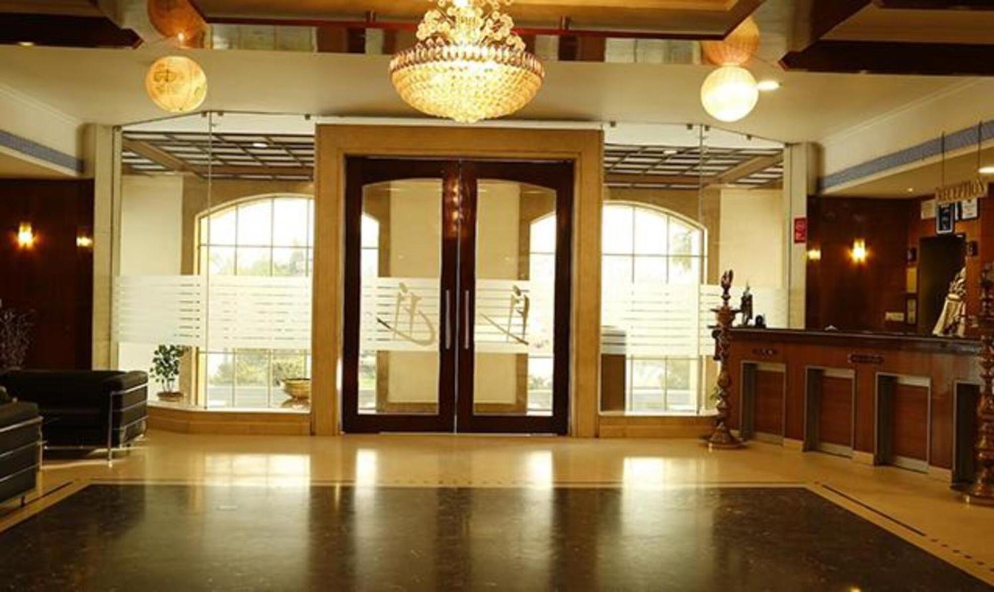 Fabhotel Prime Chennai Deluxe Exteriör bild