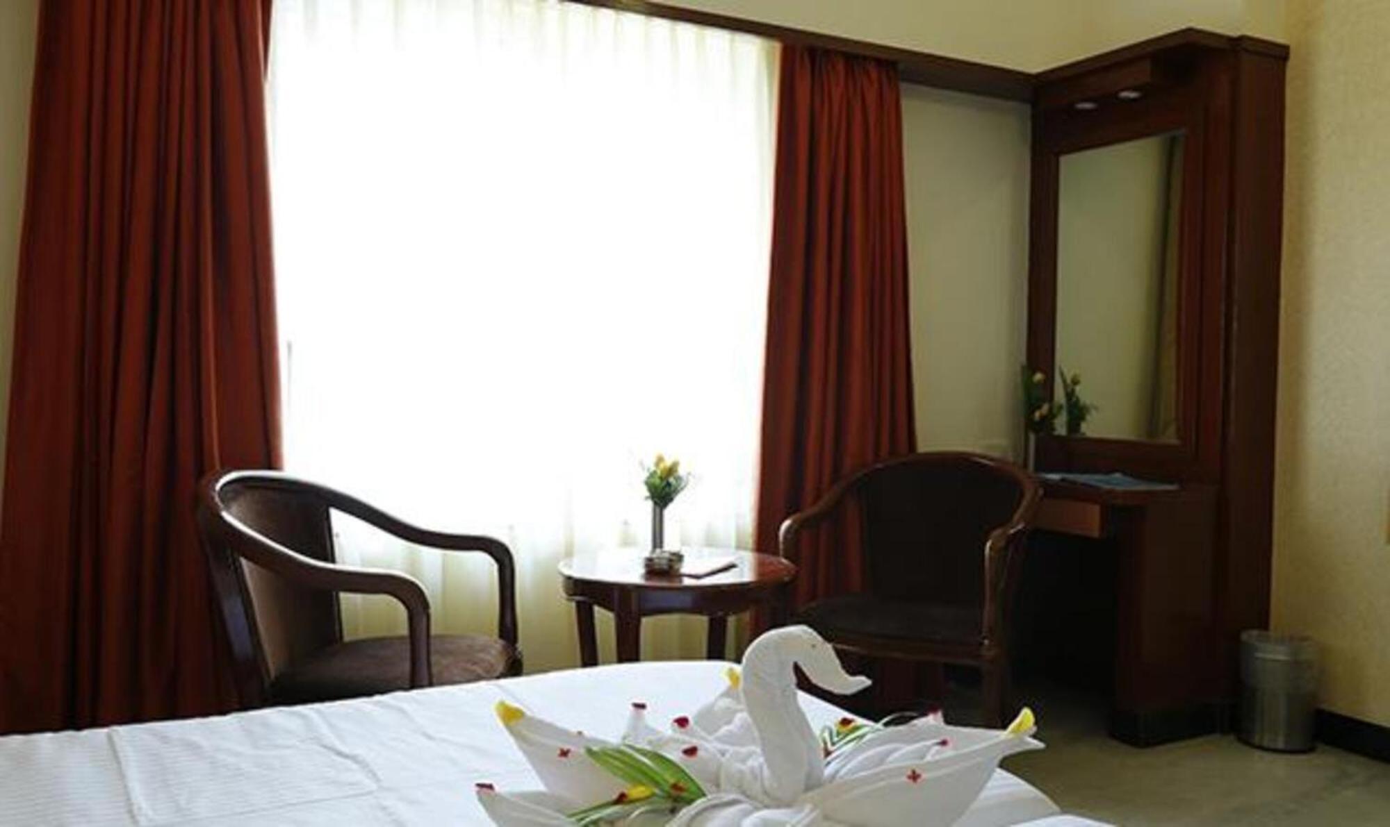 Fabhotel Prime Chennai Deluxe Exteriör bild