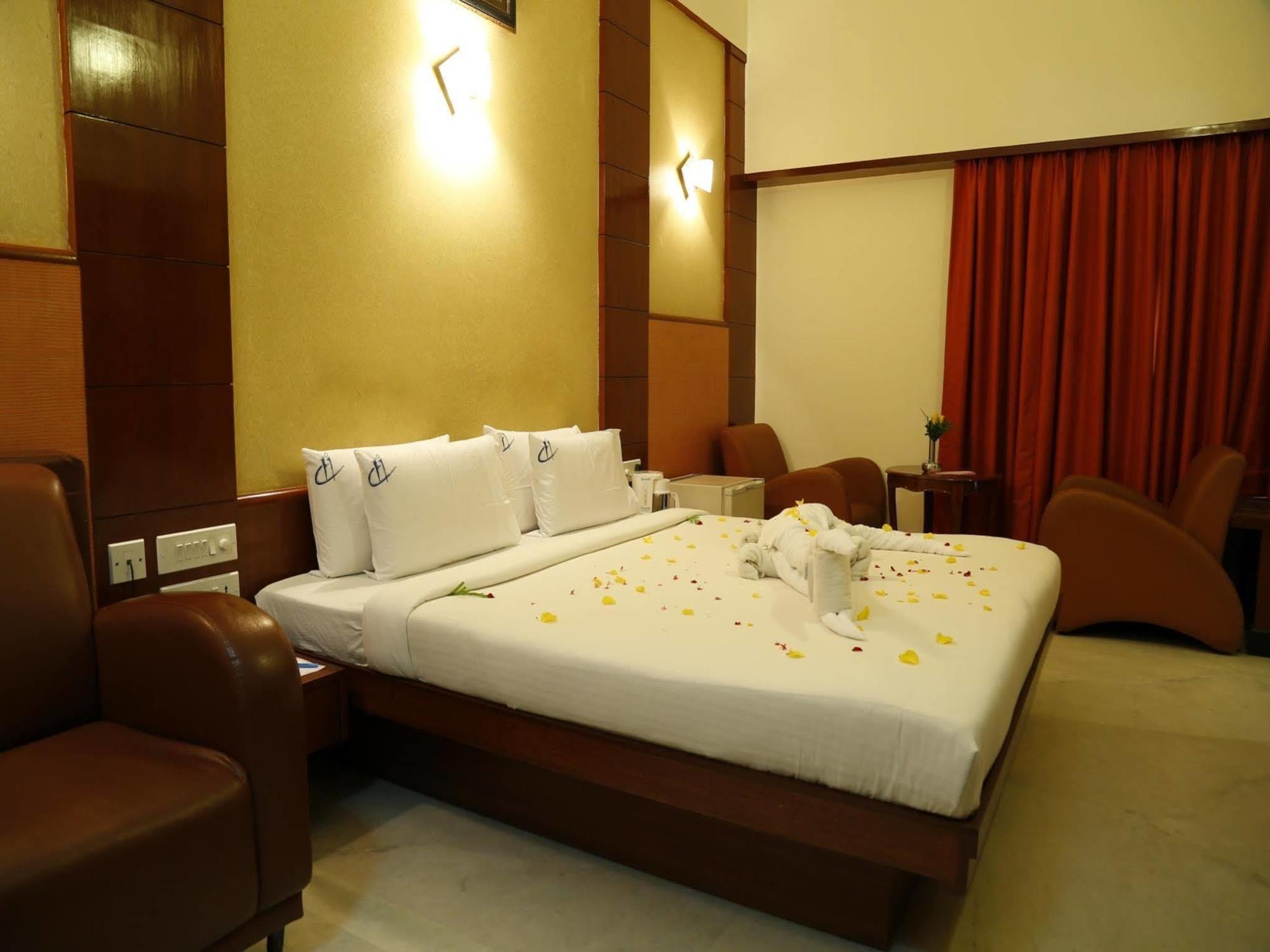 Fabhotel Prime Chennai Deluxe Exteriör bild